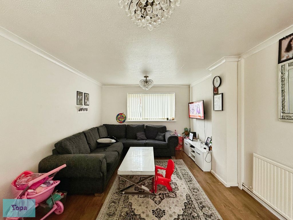 Property photo 3 of 12 Temp_File_1769075251291