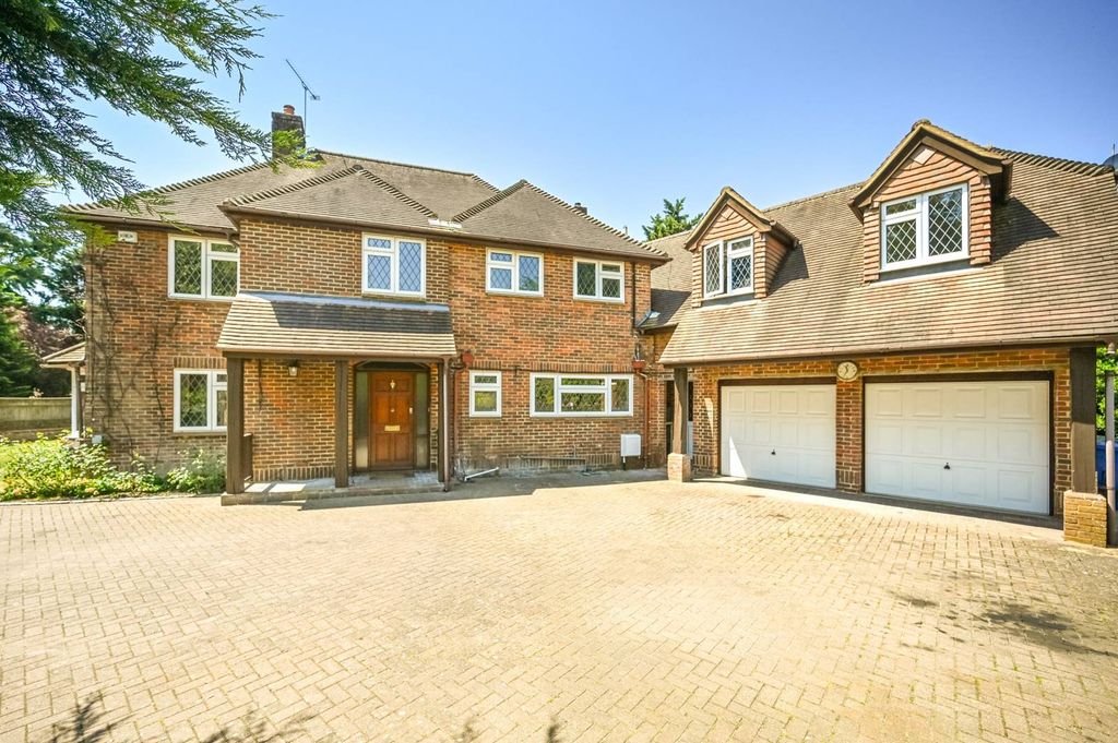 Property photo 1 of 17