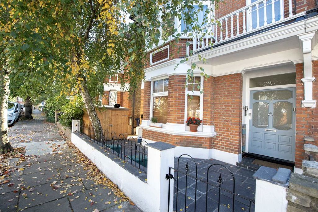 Property photo 1 of 9
