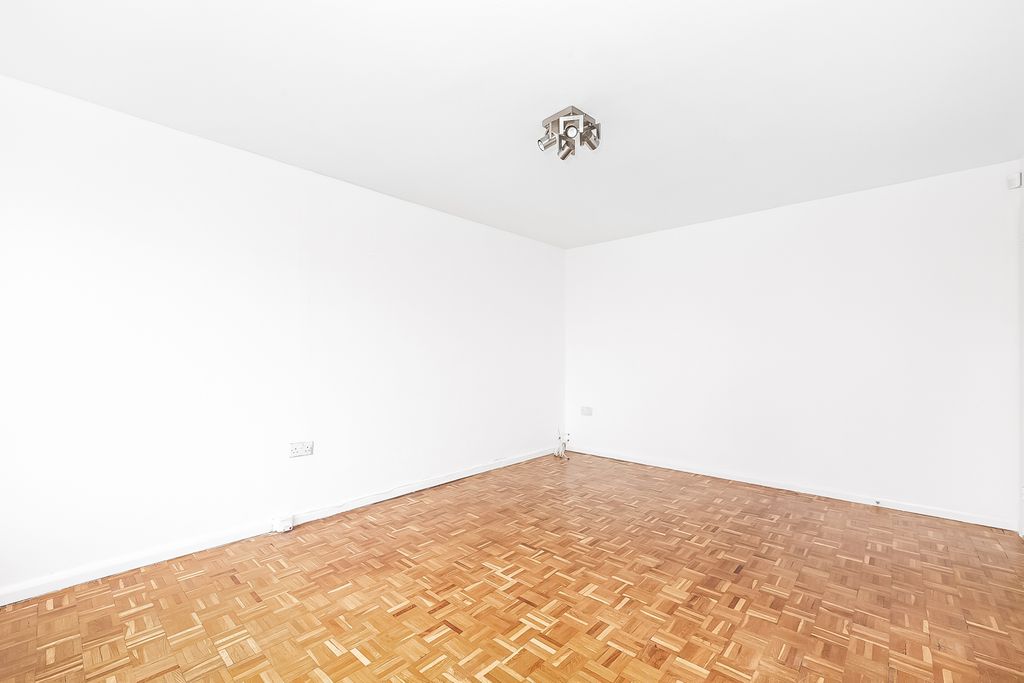 Property photo 3 of 16 1S4A9540