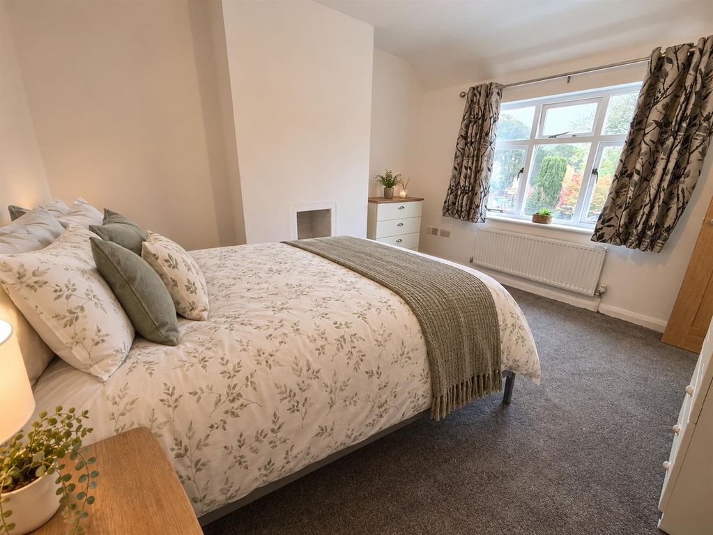 Property photo 2 of 6 Dressed Bed