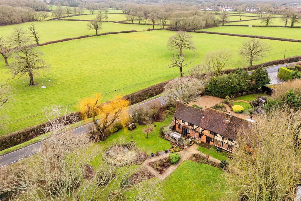 Property photo 3 of 31