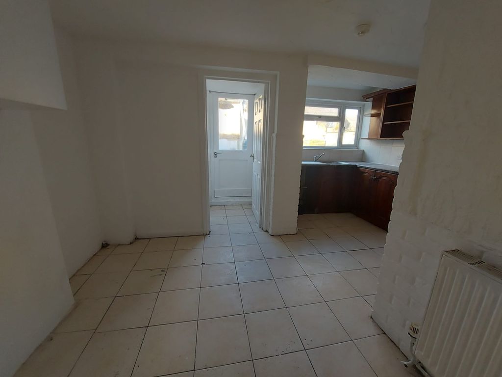 Property photo 2 of 9 Gallery