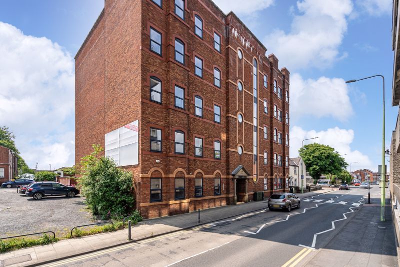 Property photo 1 of 18 Photo 15