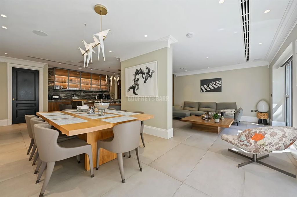 Additional image 8 of 3 bed flat to rentBushey Heath, Bushey WD23