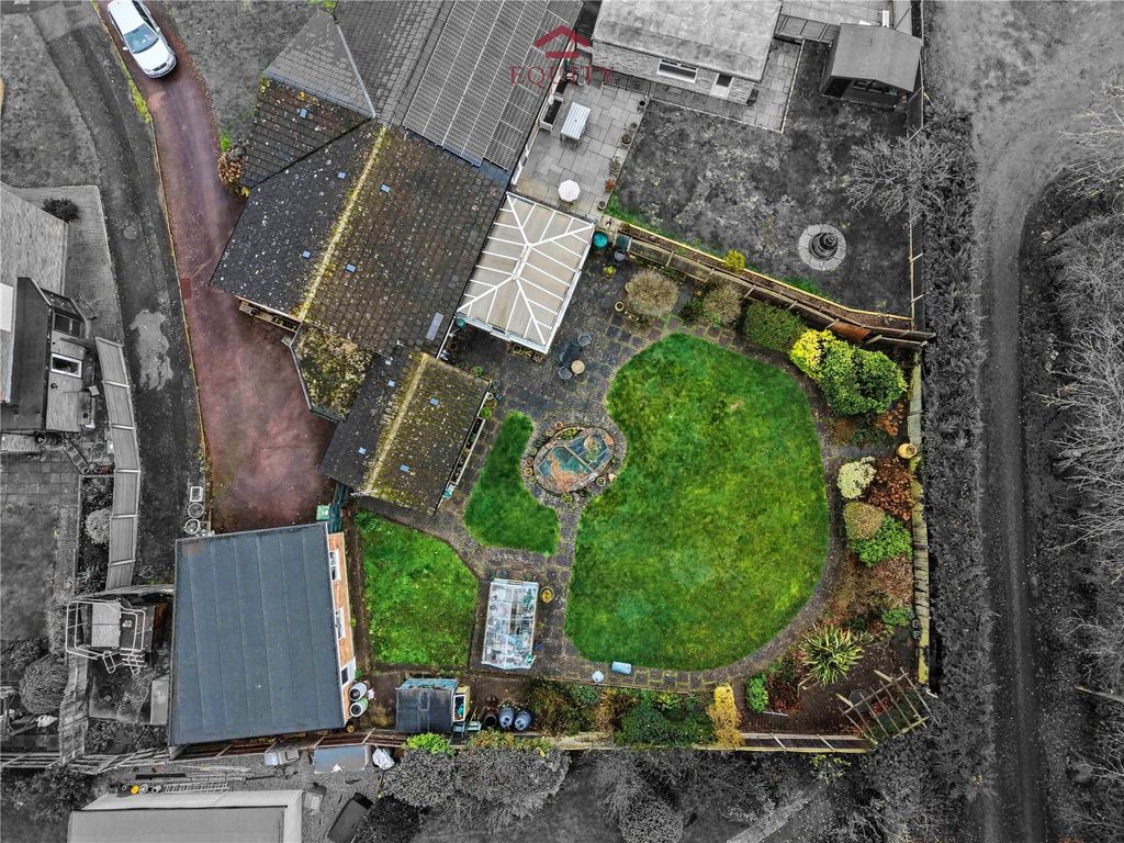 Property photo 2 of 34 Picture No. 42