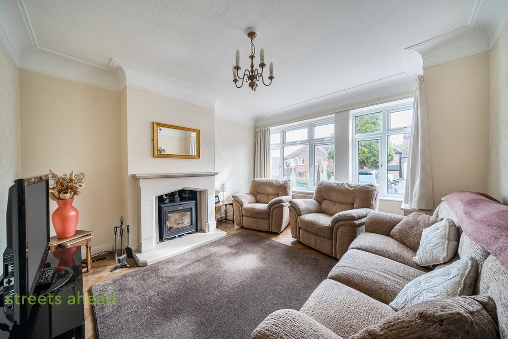 Property photo 2 of 16 738ce44A-c97F-4Fa...