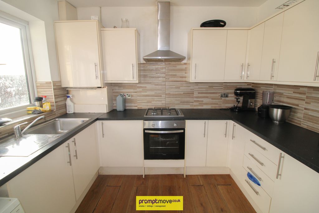 Property photo 3 of 11 Na