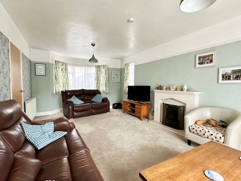 Property photo 2 of 23