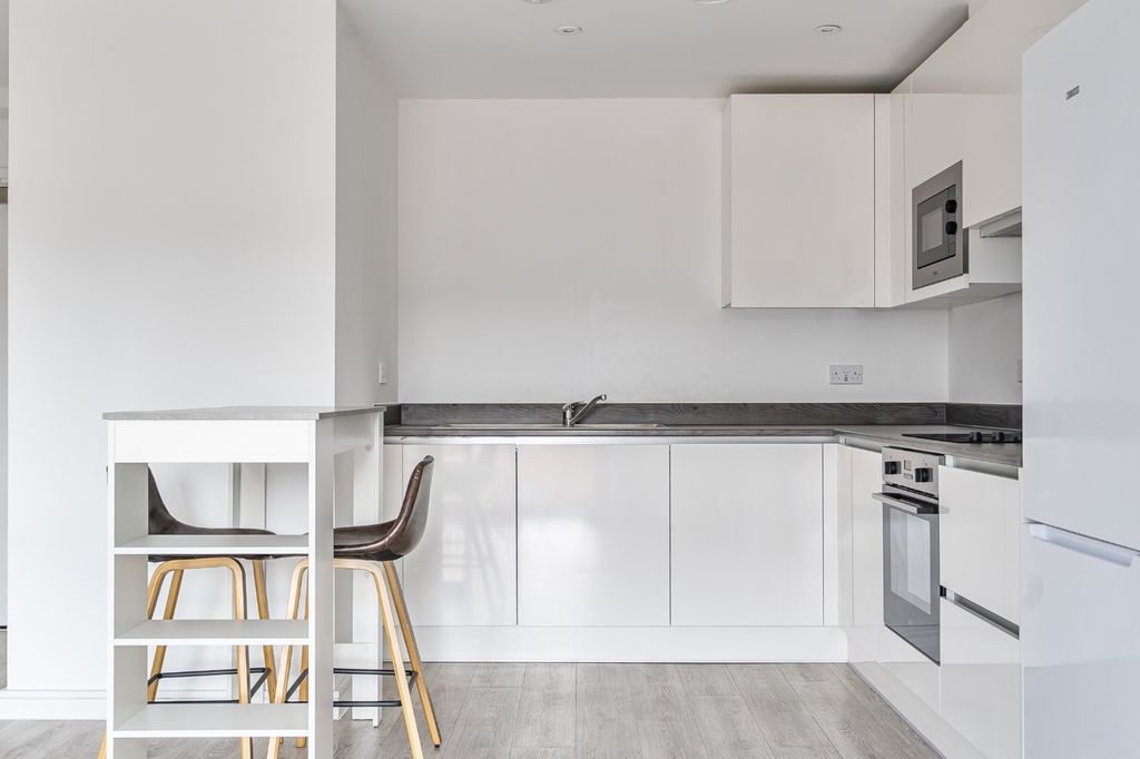 Property photo 3 of 13 Picture No. 11