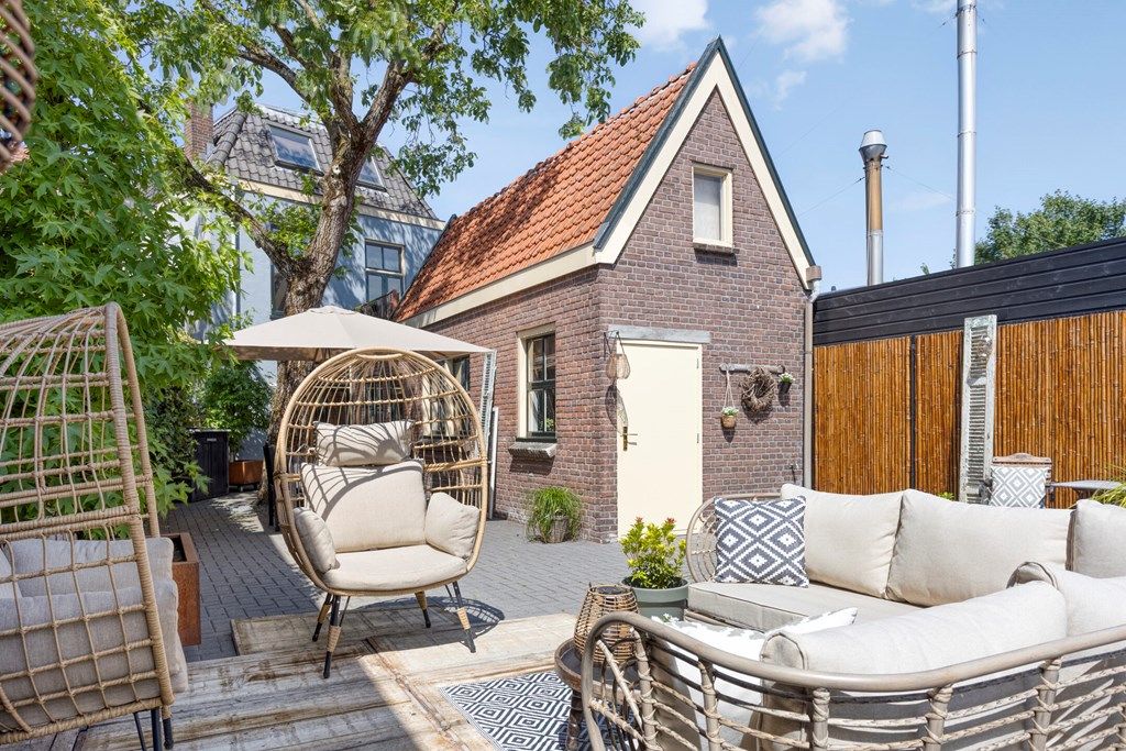 Property photo 2 of 72