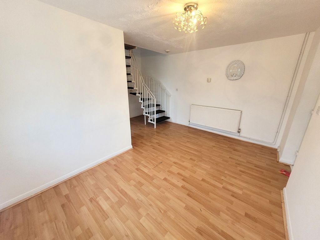 Property photo 2 of 6 Bathroom