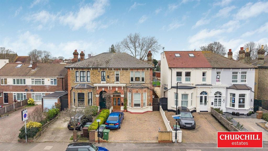 Property photo 1 of 36