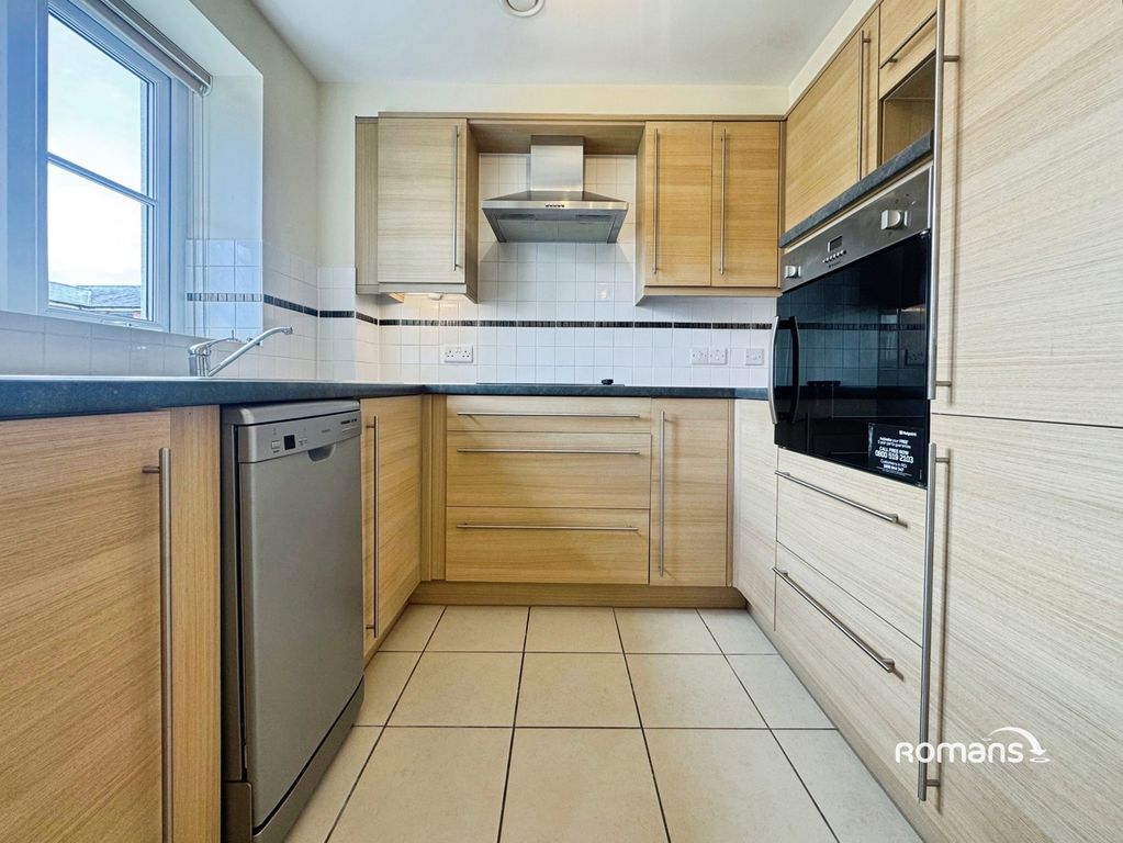 Property photo 2 of 8 Pbox-Img.Jpg