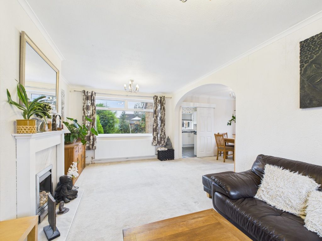 Property photo 2 of 19 4611824