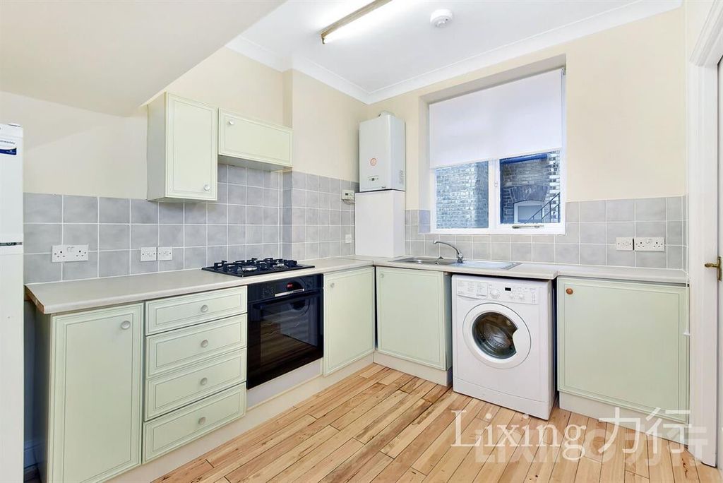 Property photo 3 of 7