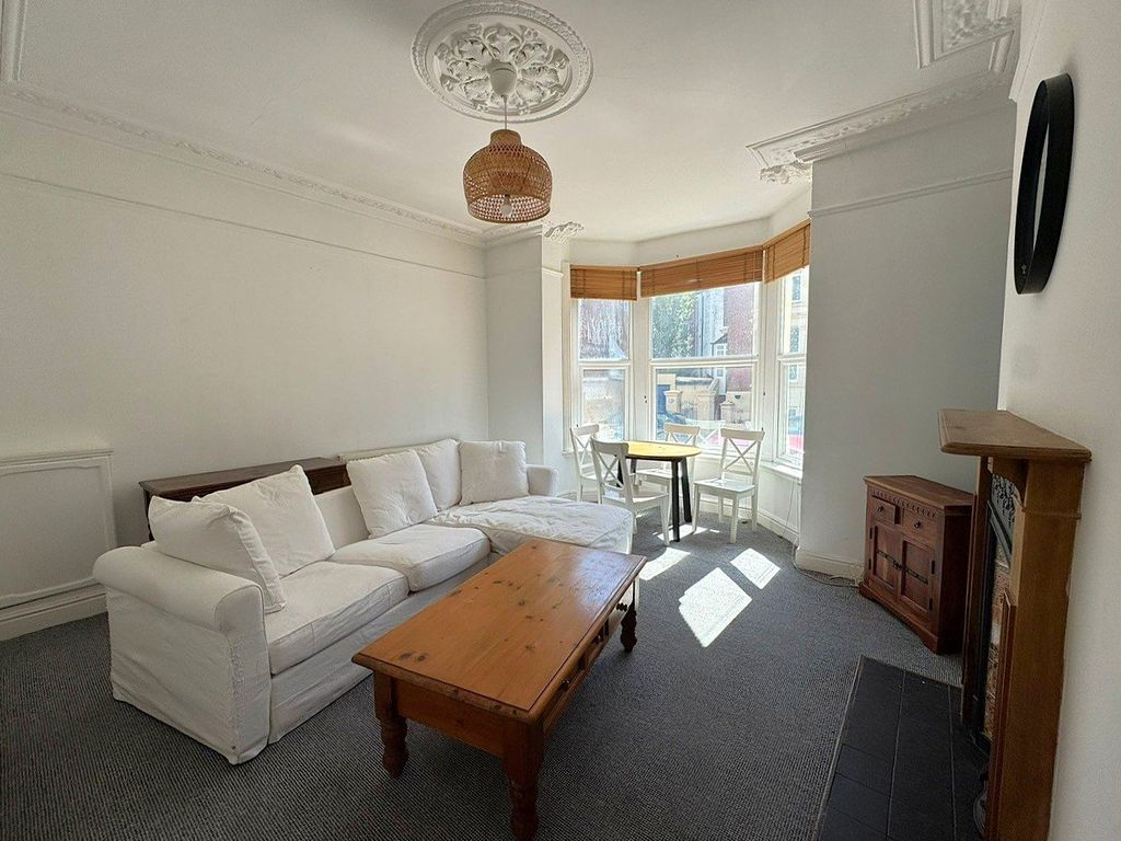 Property photo 2 of 6 Picture No. 01