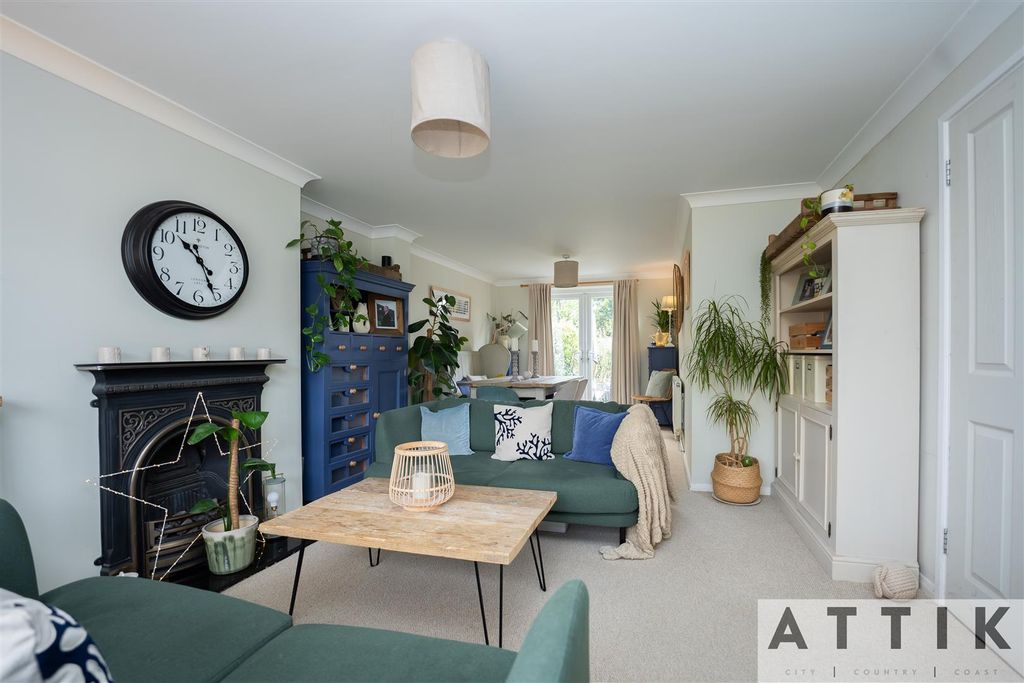 Additional image 12 of 4 bed semi-detached house for saleBedingfield Crescent, Halesworth IP19
