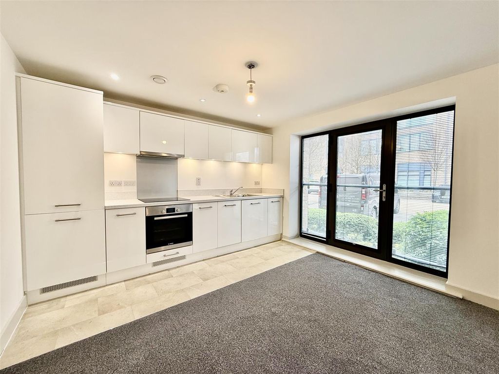 Property photo 3 of 12 Img_3935.Jpeg