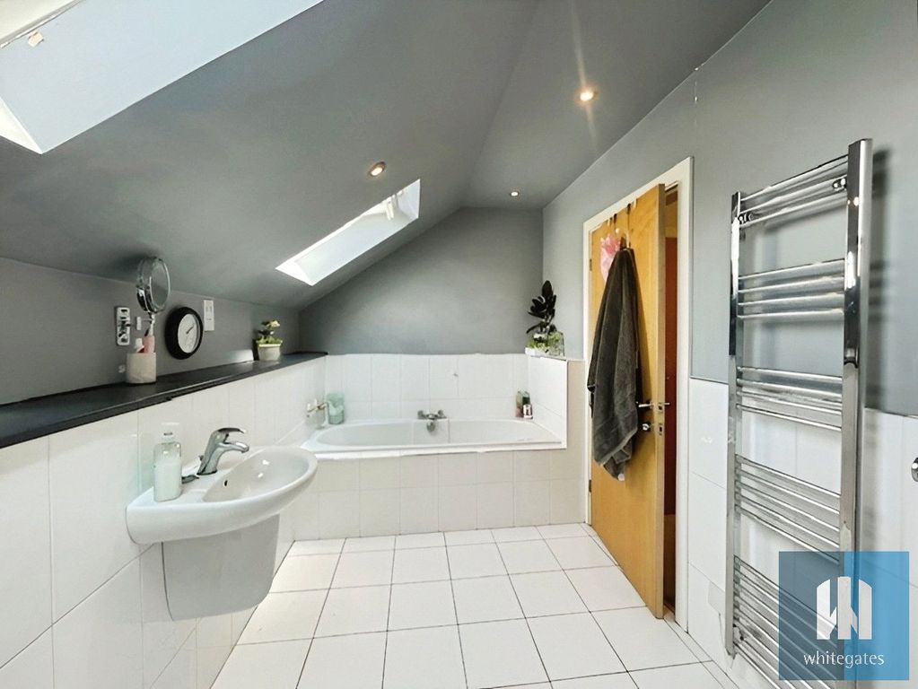 Property photo 3 of 15 Picture No. 01