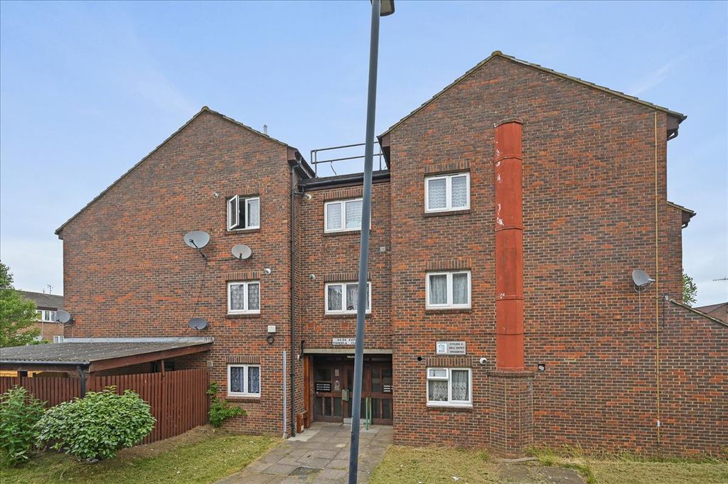 Property photo 1 of 8