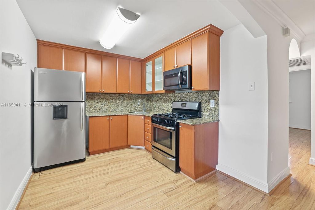 Property photo 3 of 19 <Alttext/>