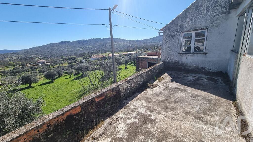 Property photo 3 of 27