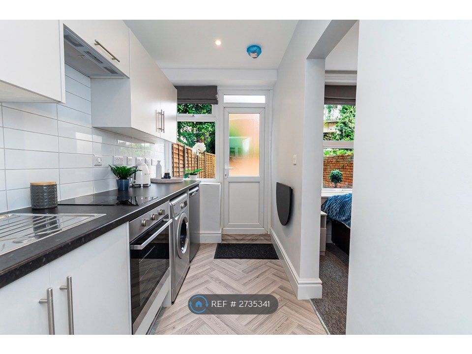 Property photo 2 of 7