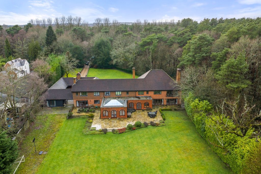 Property photo 1 of 24 Picture No. 05