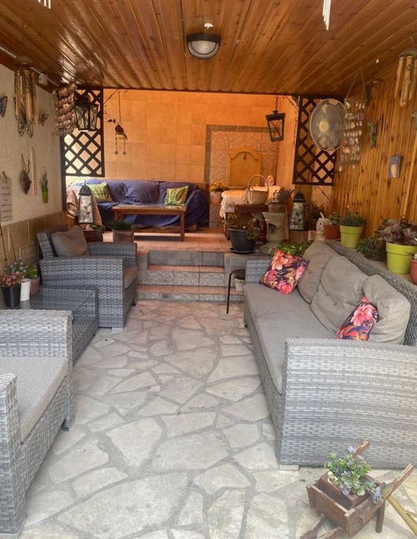 Property photo 3 of 14