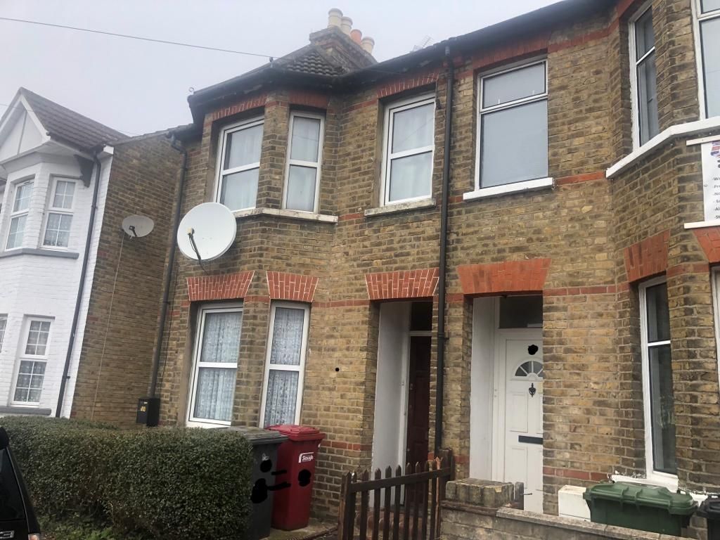 Property photo 1 of 6