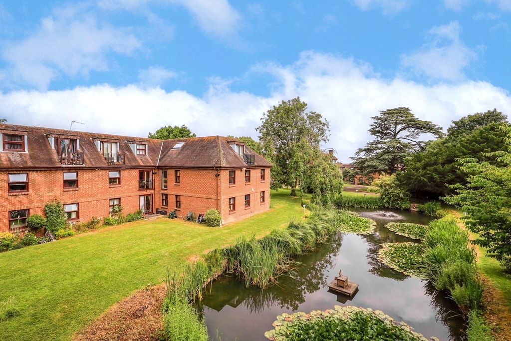 Property photo 1 of 20 Picture No. 24