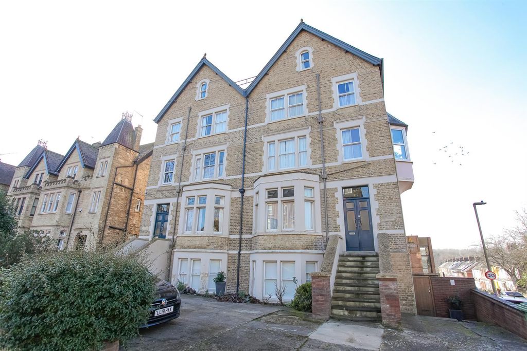 Property photo 3 of 12 Img_5852.Jpg