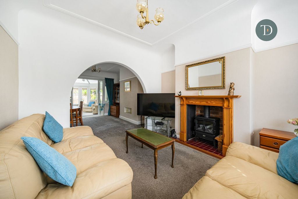 Property photo 3 of 32