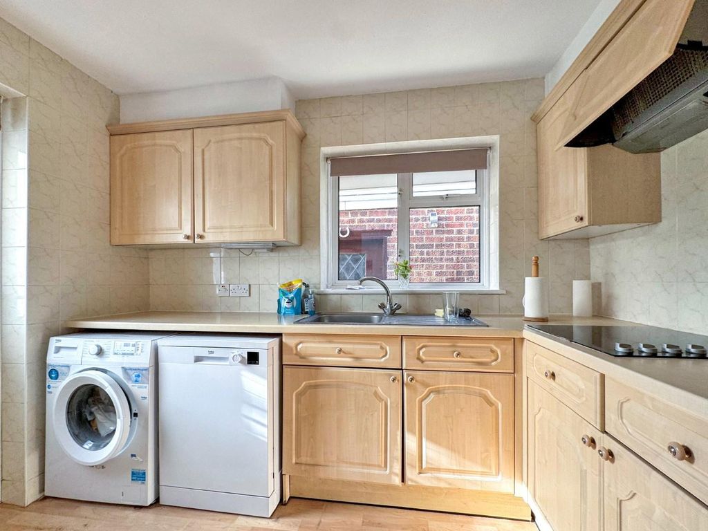 Property photo 3 of 14 8.Jpg