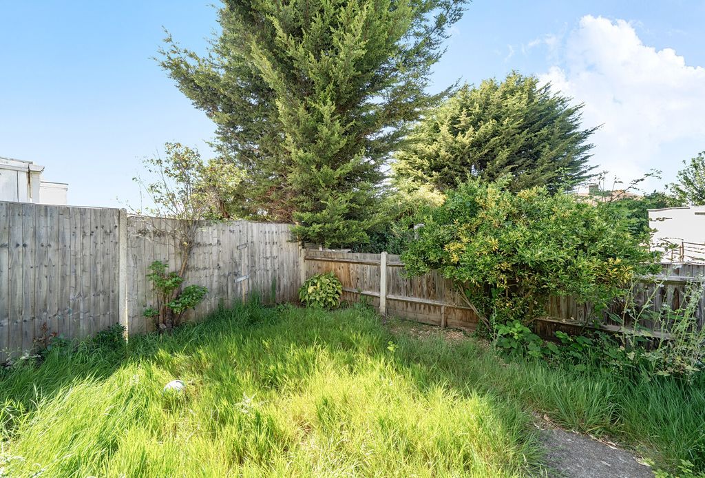 Property photo 1 of 15 1419638-12-6A15B2...