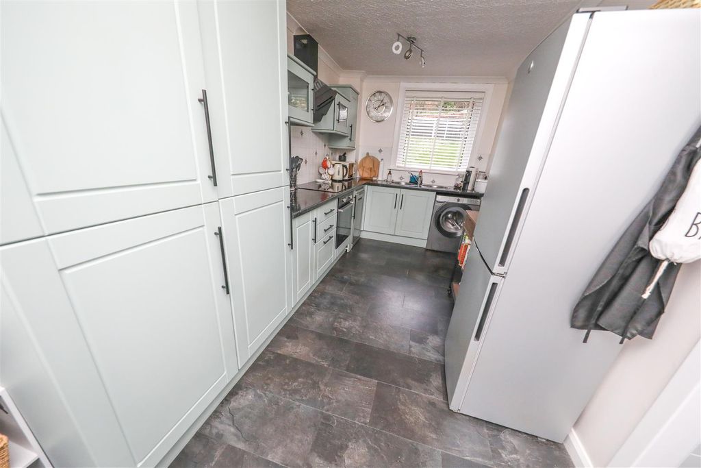 Property photo 3 of 16 c