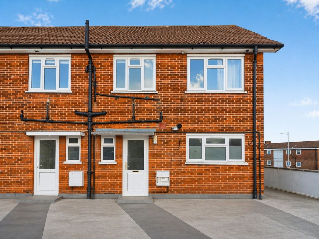 Property photo 1 of 11 5107980