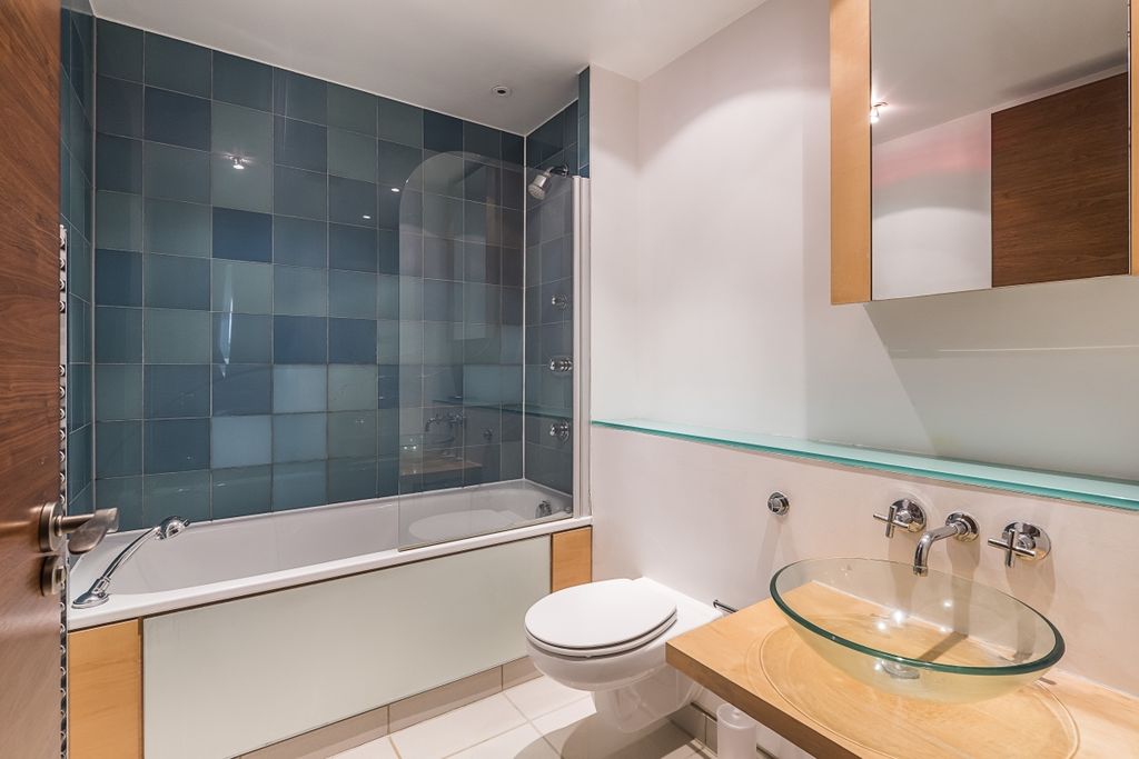 Property photo 2 of 4 En-Suite