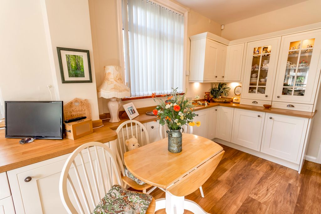 Property photo 3 of 25 Dsc_9139-Edit