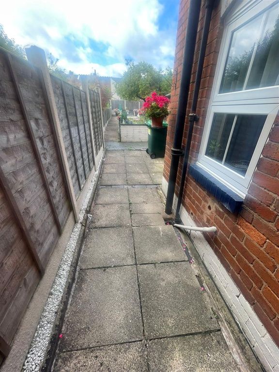 Property photo 3 of 13 8.Jpg