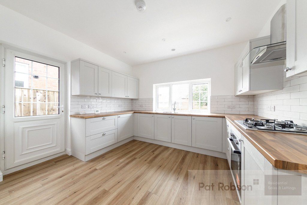 Property photo 3 of 15 Picture 3