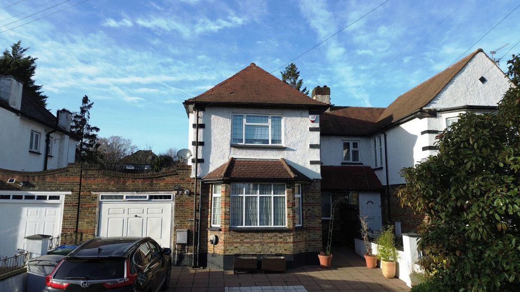 Property photo 2 of 23 Photo 31