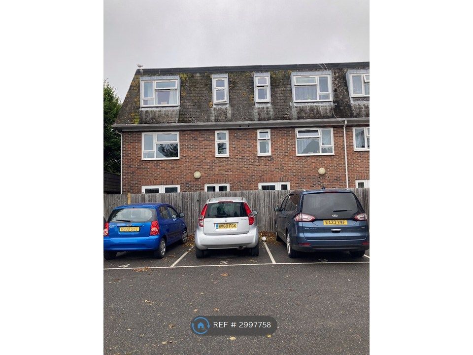 Property photo 1 of 7 Designated Parking Place. Direct Access To Flat.