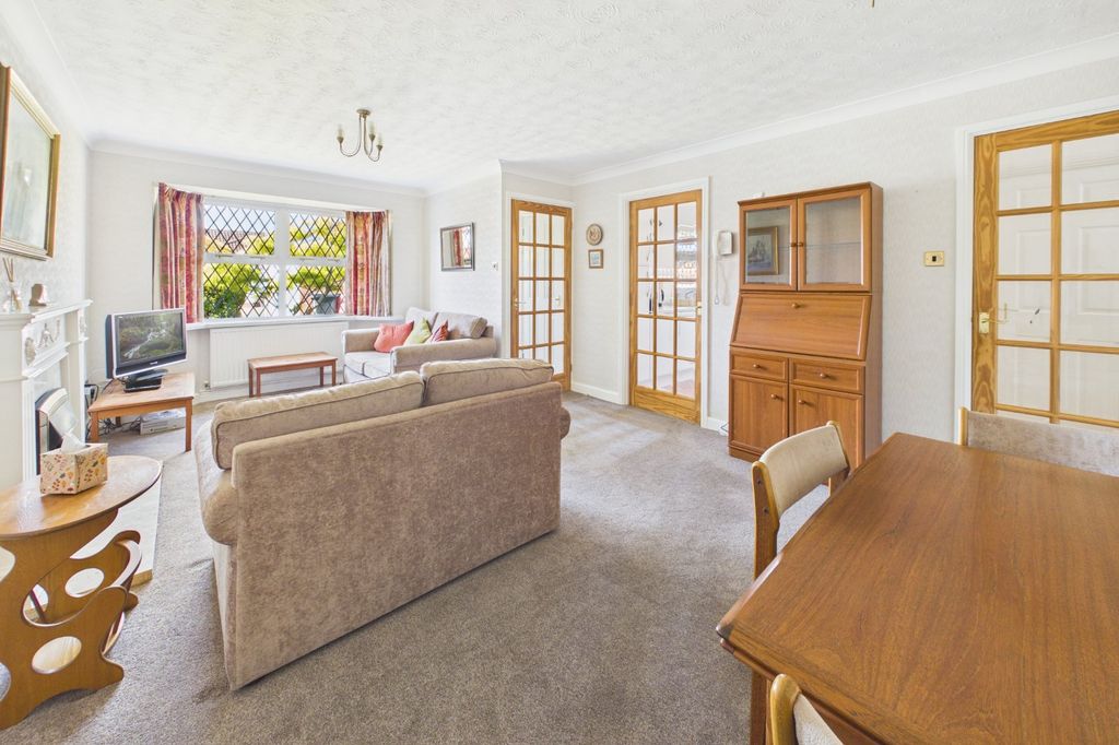 Property photo 2 of 14 Living/Dining Room