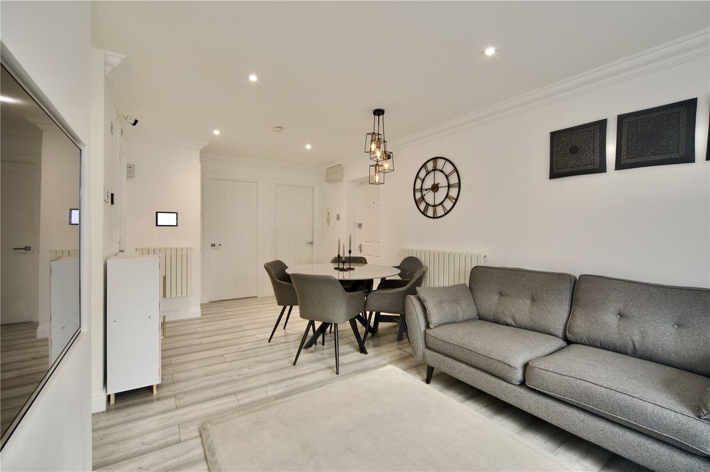 Property photo 2 of 15 Picture No. 02