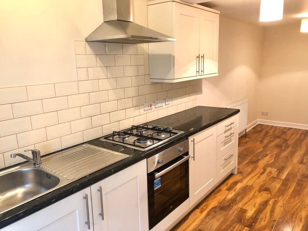 Property photo 3 of 10 Image