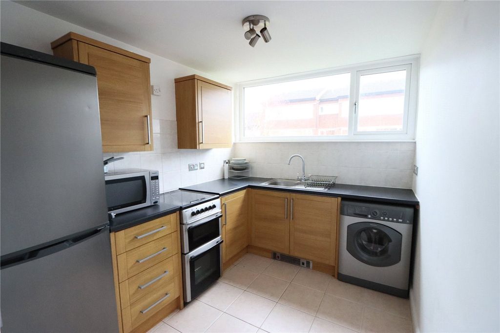 Property photo 2 of 8 Picture No. 07