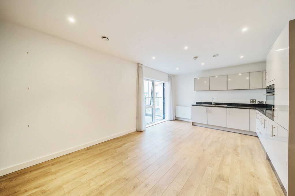 Property photo 3 of 15 Reception