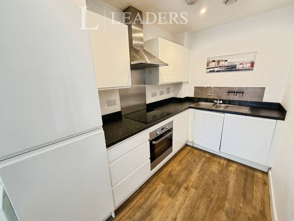 Property photo 3 of 9 Pbox-Img.Jpg